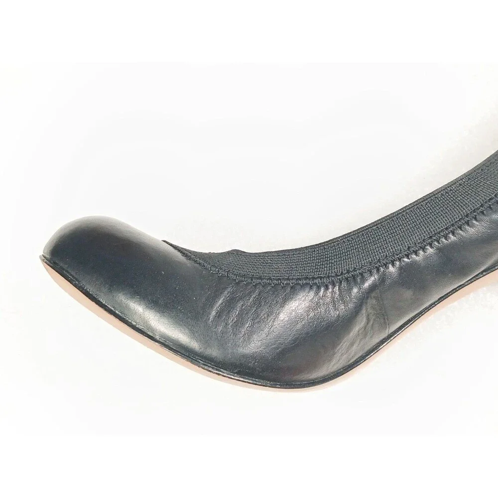 BCBGMAXAZRIA Black Leather High Heels – Size 8 Classic Pumps